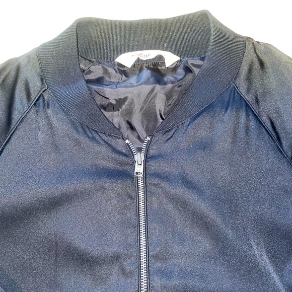 Black Hollister Varsity Bomber Jacket / Baseball Jacket with white stripes - Picture 5 of 5